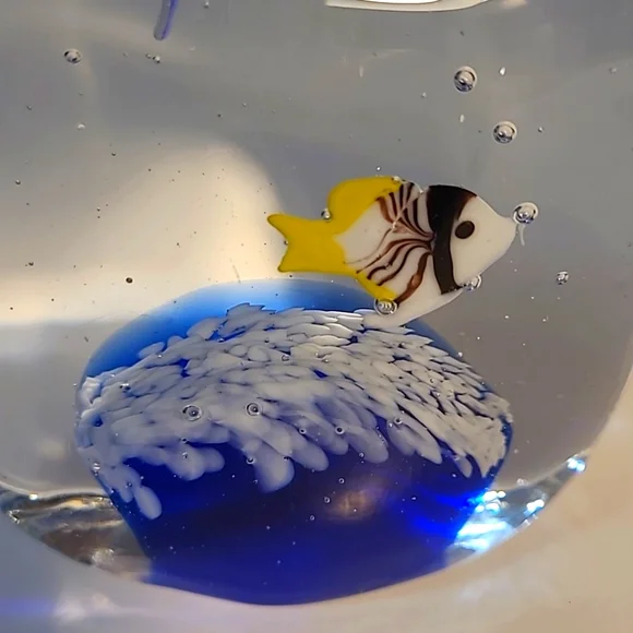 Aquarium paperweight - Picture 2 of 7